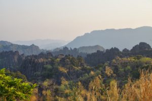 nahin laos centre